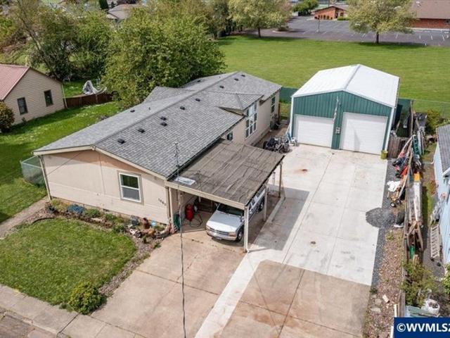 House for sale in Oregonia
