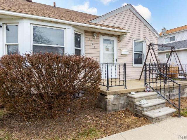 House for sale in Lincoln Park, Michigan