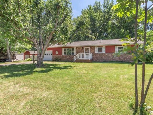 House for sale in West Frankfort, Illinois