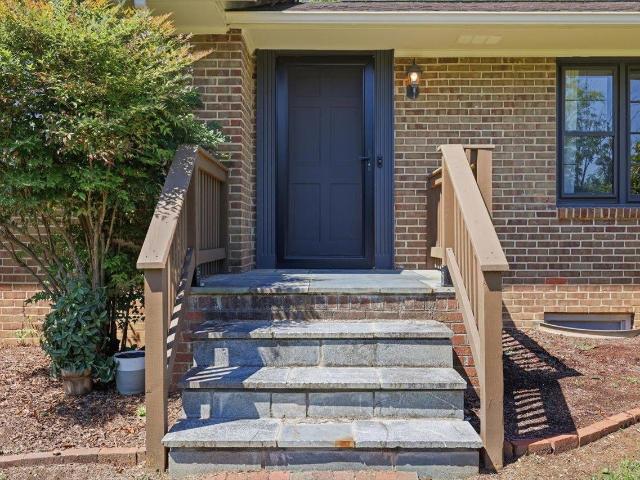 House for sale in Waynesboro, Virginia