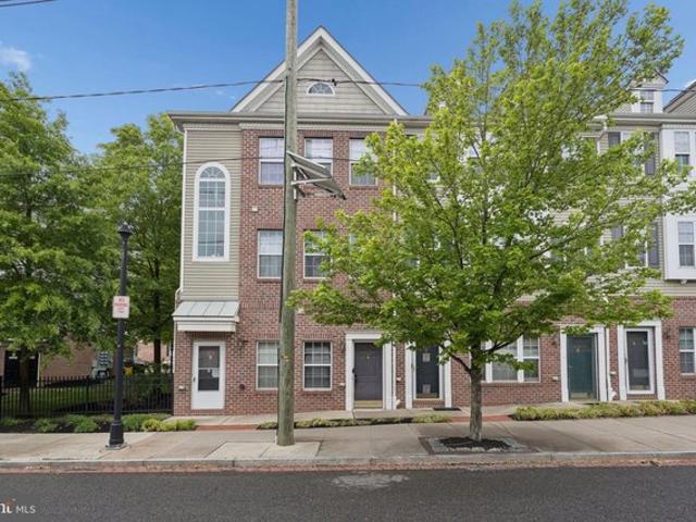 Townhouse for sale in Trenton, New Jersey