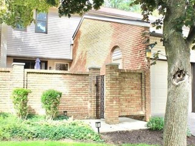 Townhouse for sale in Rochester, Oakland County