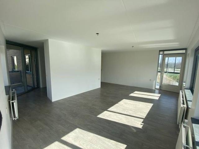 Appartement te huur in Sloten, Amsterdam