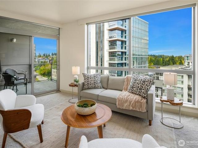 Condo for sale in Bellevue, King County