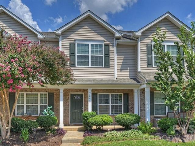 Townhouse for sale in Pineville, Mecklenburg County