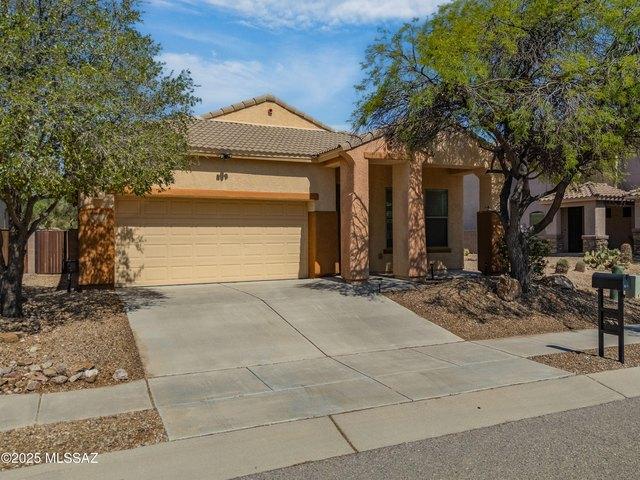 House for sale in Vail, Arizona