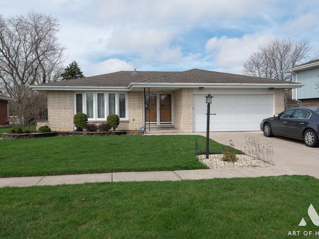 Property for sale in Palos Hills, Illinois
