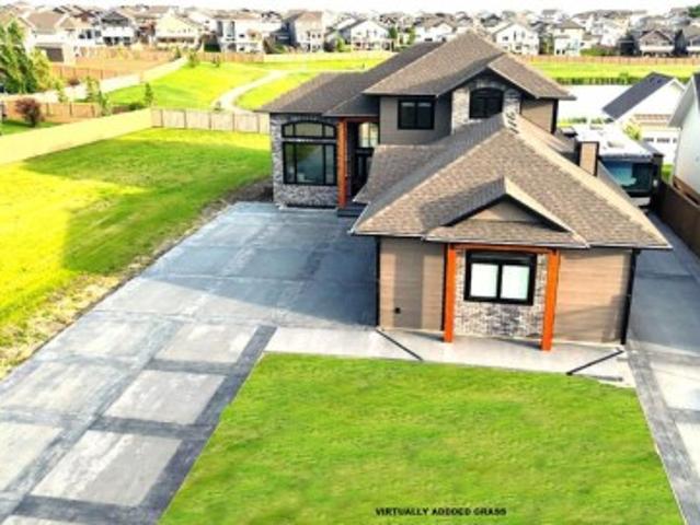 House for sale in Woking, Alberta