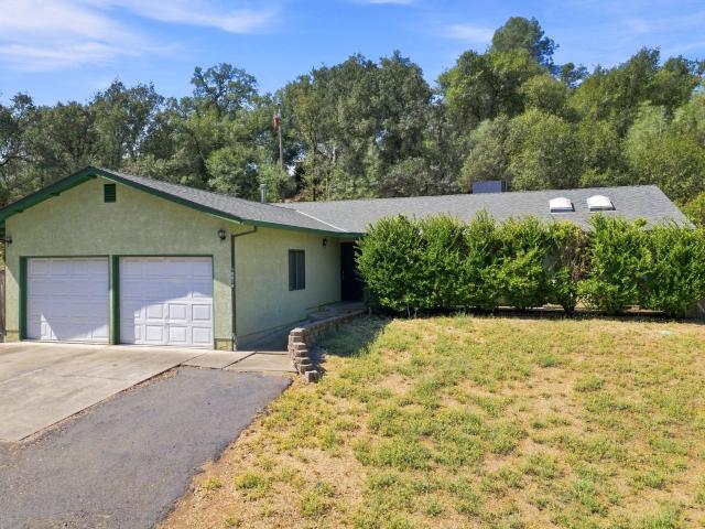 House for sale in Shasta, California