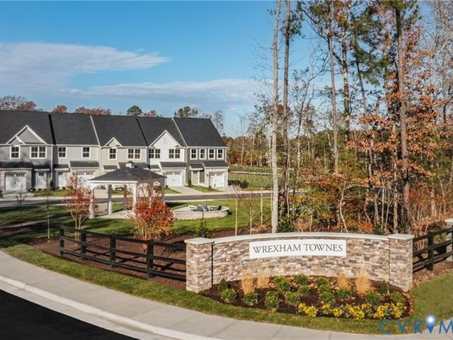 Townhouse for sale in Virginia