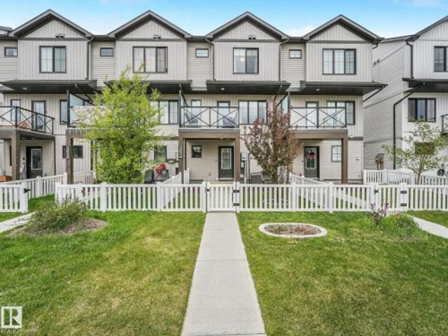 House for sale in Cy Becker, Edmonton
