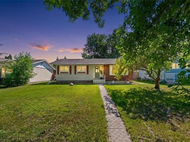 House for sale in East St. Paul, Manitoba