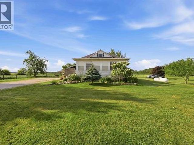 House for sale in St. Clair, Ontario