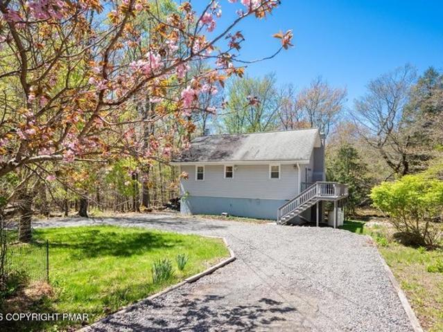 House for sale in Newfoundland, Pennsylvania