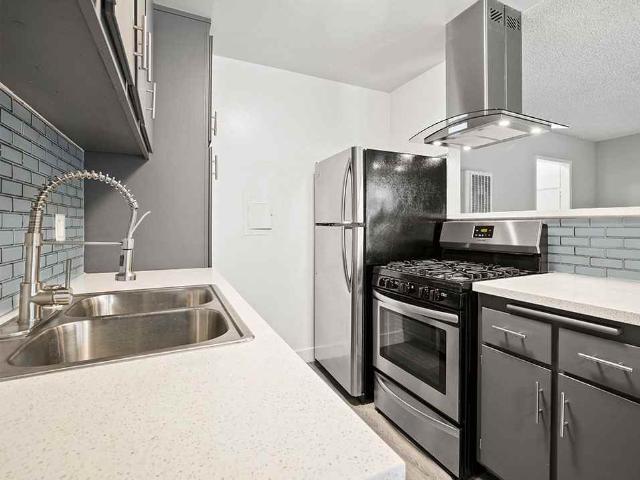 Apartment for rent in North Hollywood Neighborhood Council District, Canoga Park