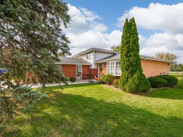 House for sale in Palos Hills, Illinois