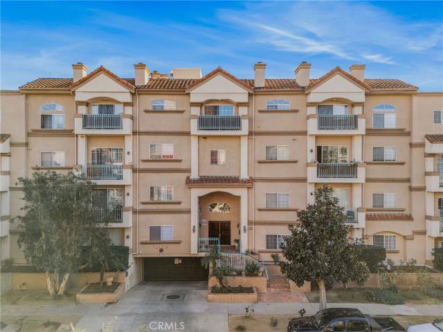 Property for sale in Studio City Neighborhood Council District, Canoga Park
