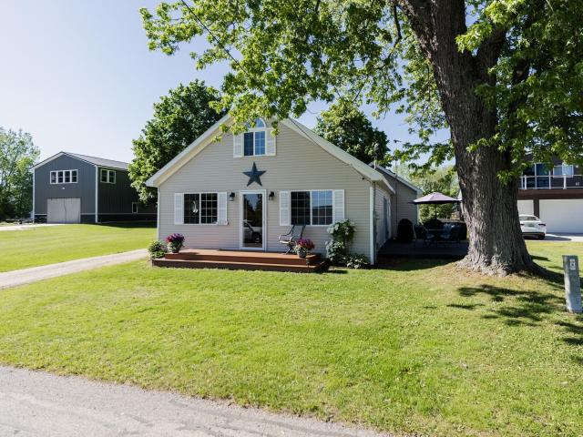 House for sale in Chippewa Lake, Michigan