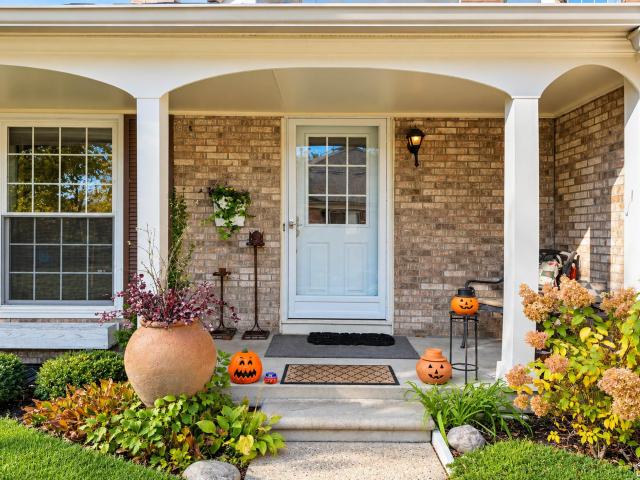 Condo for sale in King's Cove, Rochester Hills