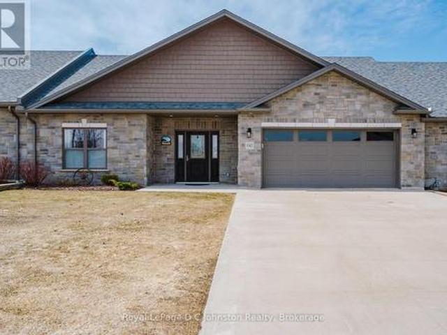 Townhouse for sale in Saugeen Shores, Ontario