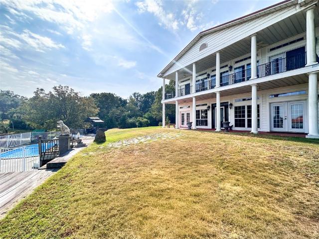 House for sale in Henderson, Texas