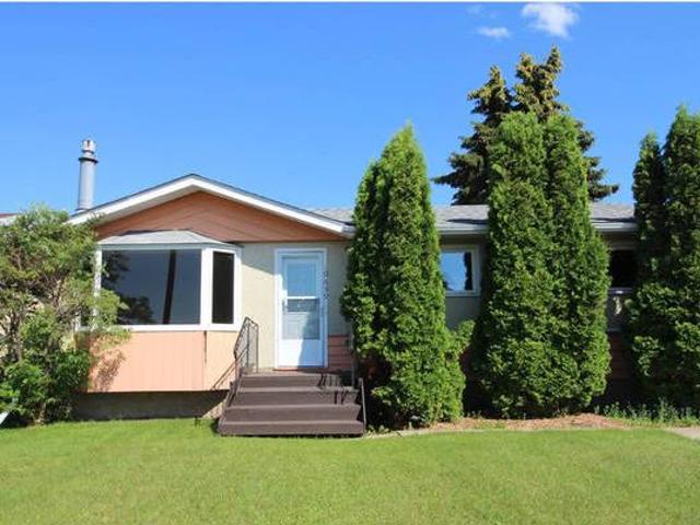 House for sale in Wedgewood, Alberta