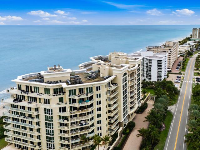 Condo for sale in Hillsboro Beach, Florida