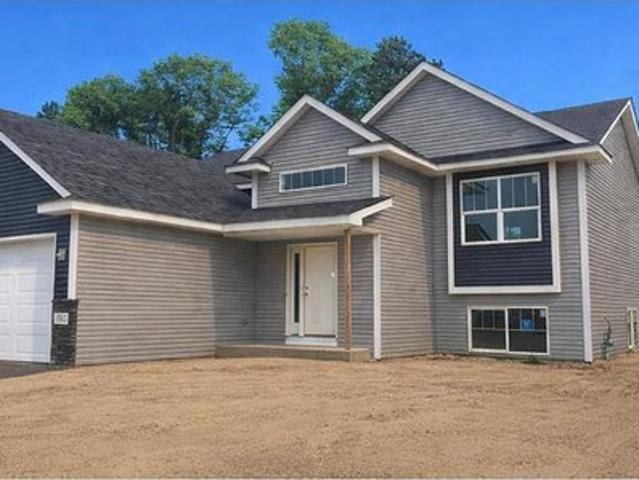 House for sale in Isanti, Minnesota