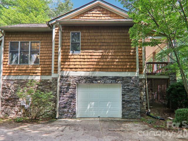 House for sale in Spruce Pine, North Carolina