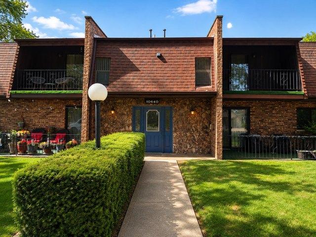Condo for sale in Palos Hills, Illinois