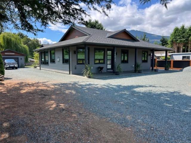 House for sale in Saltair, British Columbia