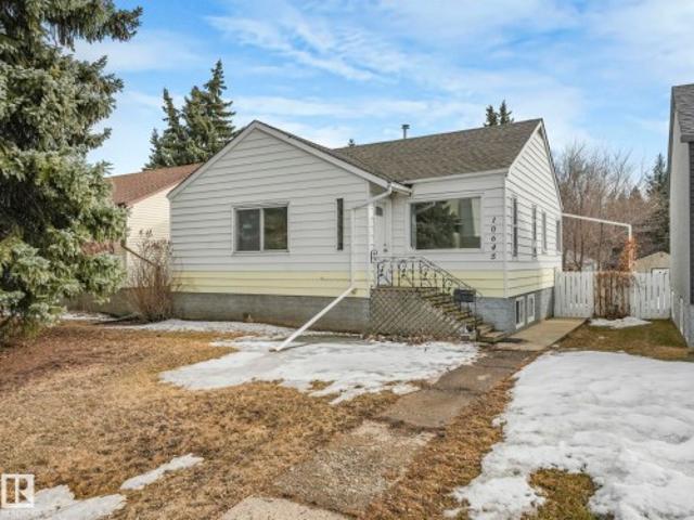 House for sale in Wedgewood, Alberta