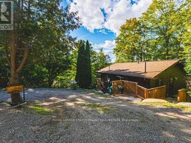 House for sale in Algonquin Highlands, Central Ontario