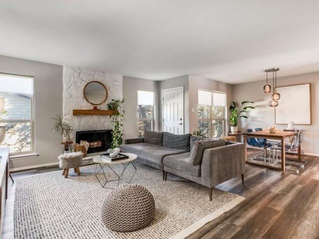 Condo for sale in Dallas, Texas