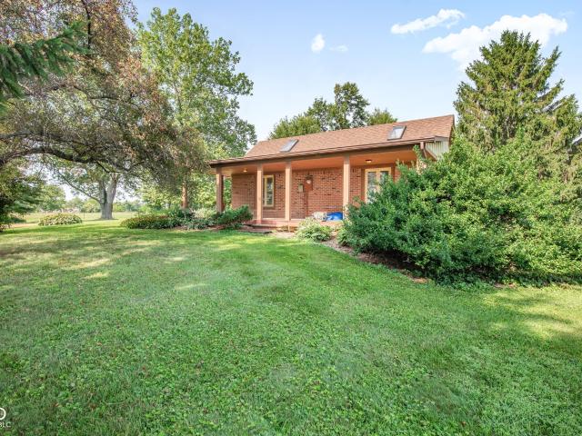 House for sale in Jamestown, Indiana