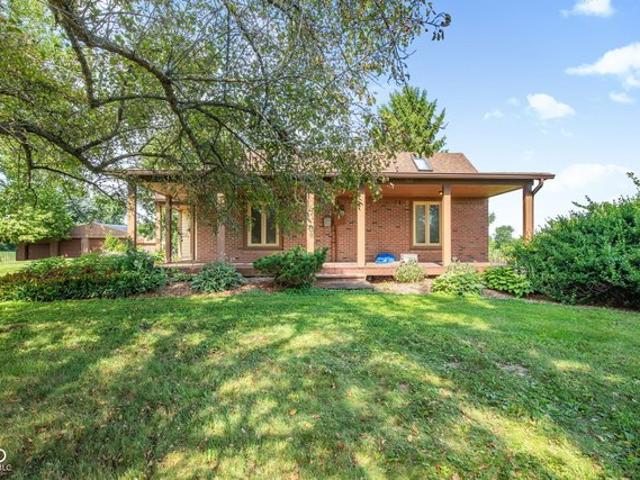 House for sale in Jamestown, Indiana