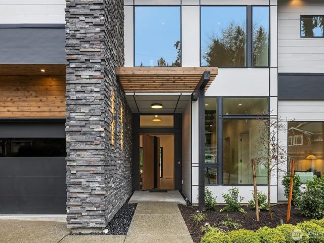 House for sale in Bellevue, Washington