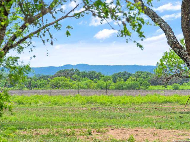 Land for sale in Utopia, Texas