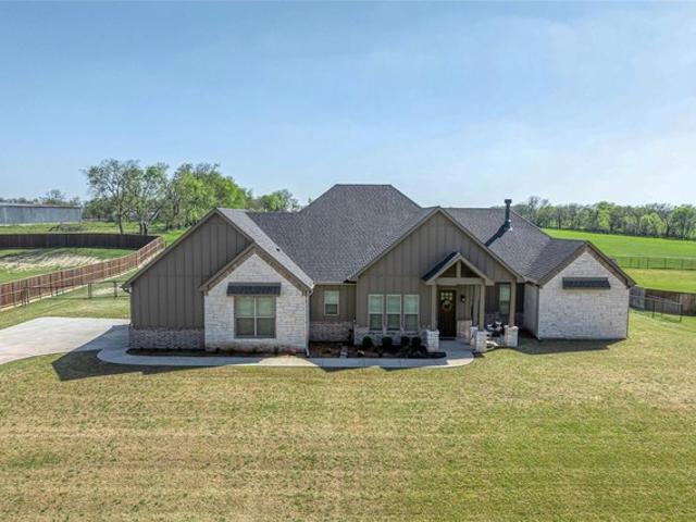 House for sale in Howe, Texas