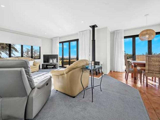 House for sale in Papakura