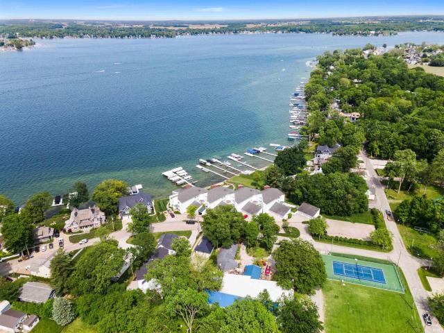 Condo for sale in Syracuse, Indiana