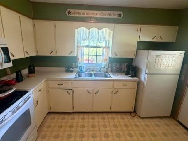 House for sale in White Mills Junction, Hardin County