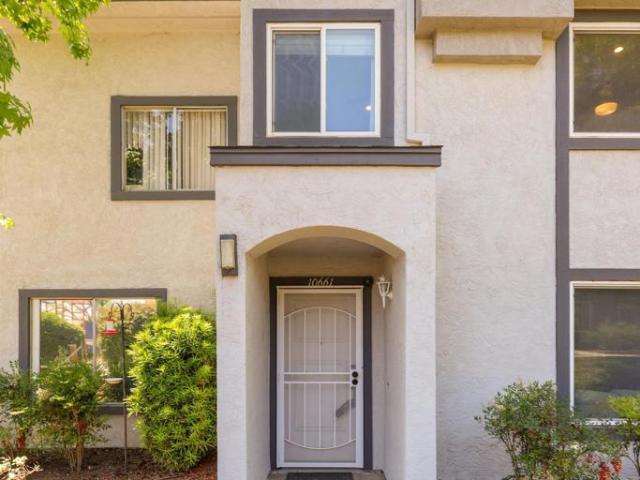 Townhouse for sale in Santee, California