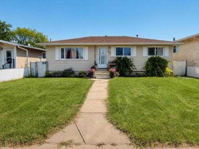 House for sale in Wedgewood, Alberta