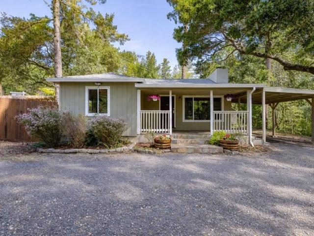 House for sale in Forestville, California