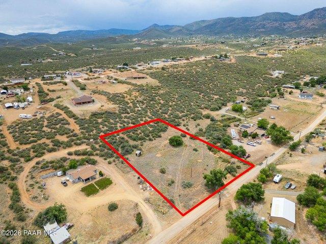Land for sale in Dewey, Arizona