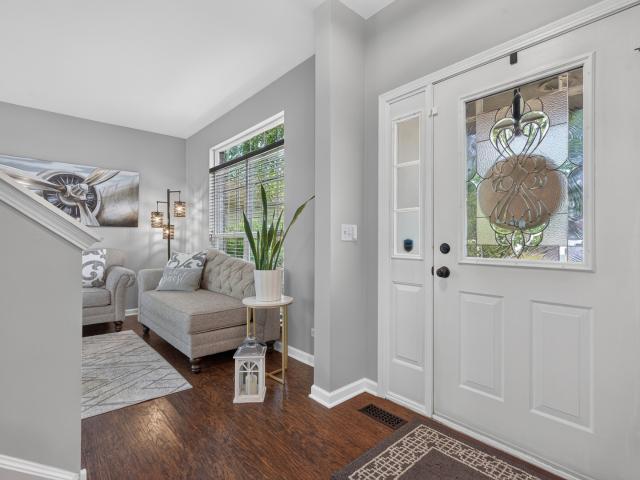 House for sale in Mchenry, Illinois