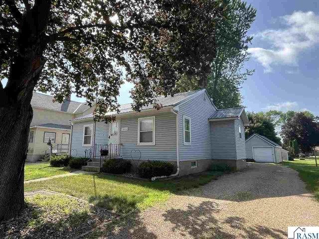 House for sale in Saint James, Minnesota