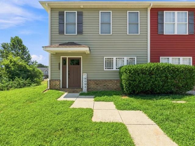 Townhouse for sale in Virginia