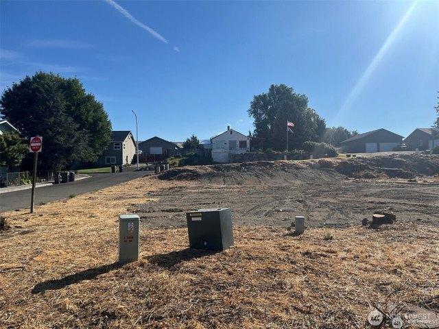 Land for sale in East Wenatchee, Washington